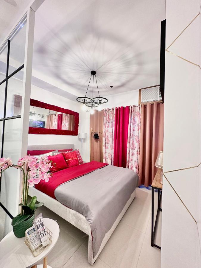 Aesthetic One Bedroom Beside Sm W Pool, Wifi And Netflix Cagayan de Oro Esterno foto