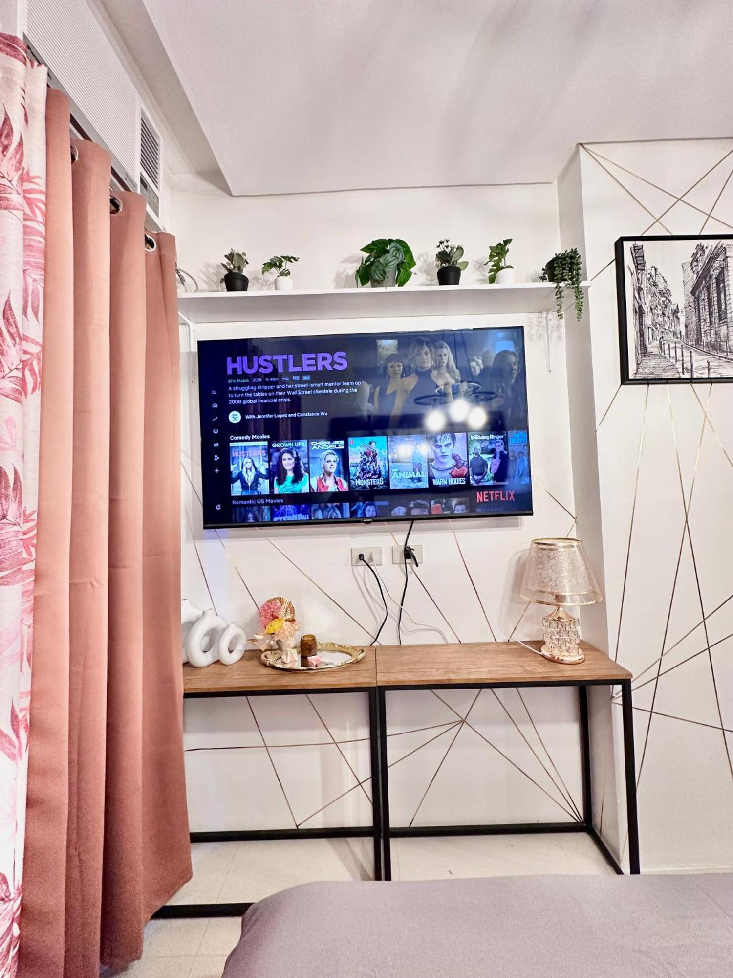 Aesthetic One Bedroom Beside Sm W Pool, Wifi And Netflix Cagayan de Oro Esterno foto