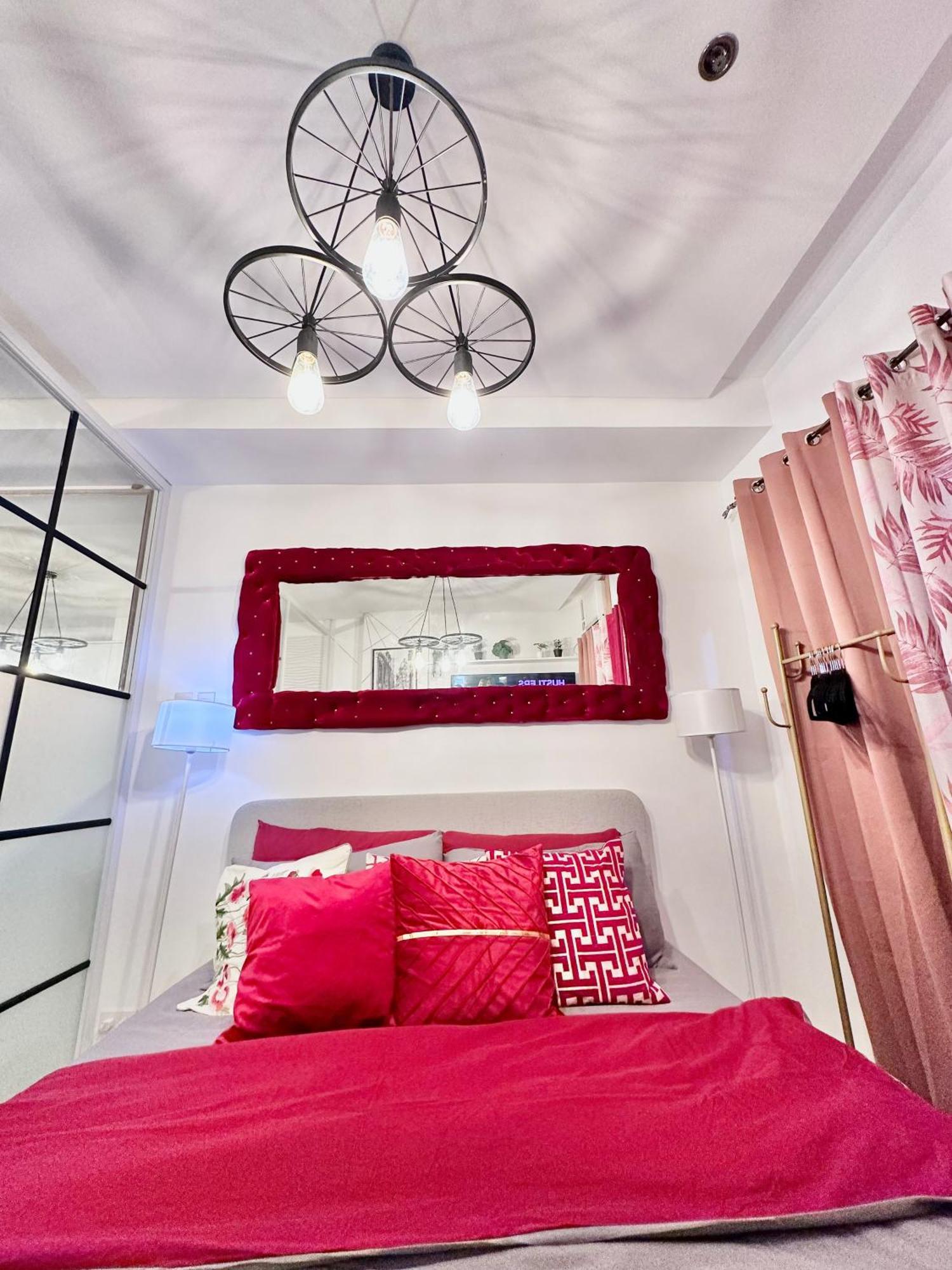 Aesthetic One Bedroom Beside Sm W Pool, Wifi And Netflix Cagayan de Oro Esterno foto
